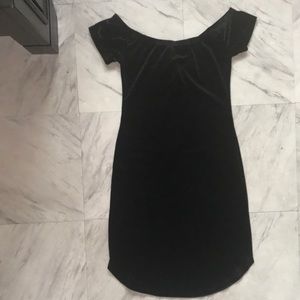 Derek Heart Black Off Shoulder Sz Small Velvet Dress